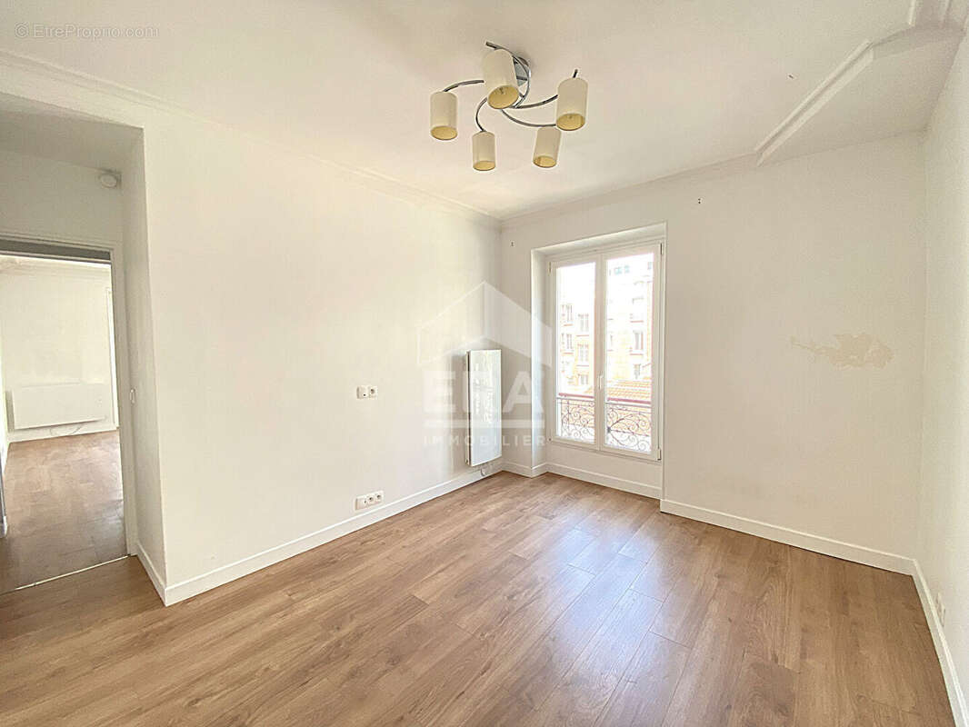 Appartement à LEVALLOIS-PERRET