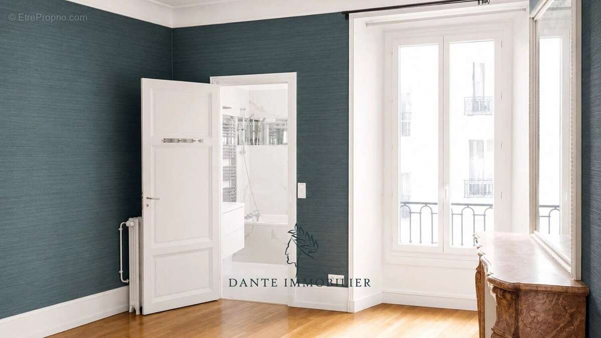 Appartement à PARIS-6E