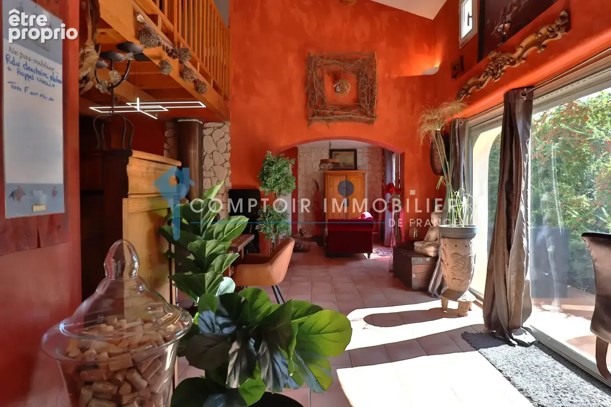 Dept 84 - MAUBEC - Maison de 122 m2 avec piscine et 2 garages sur un terrain de 1 234 m2 - photo 8