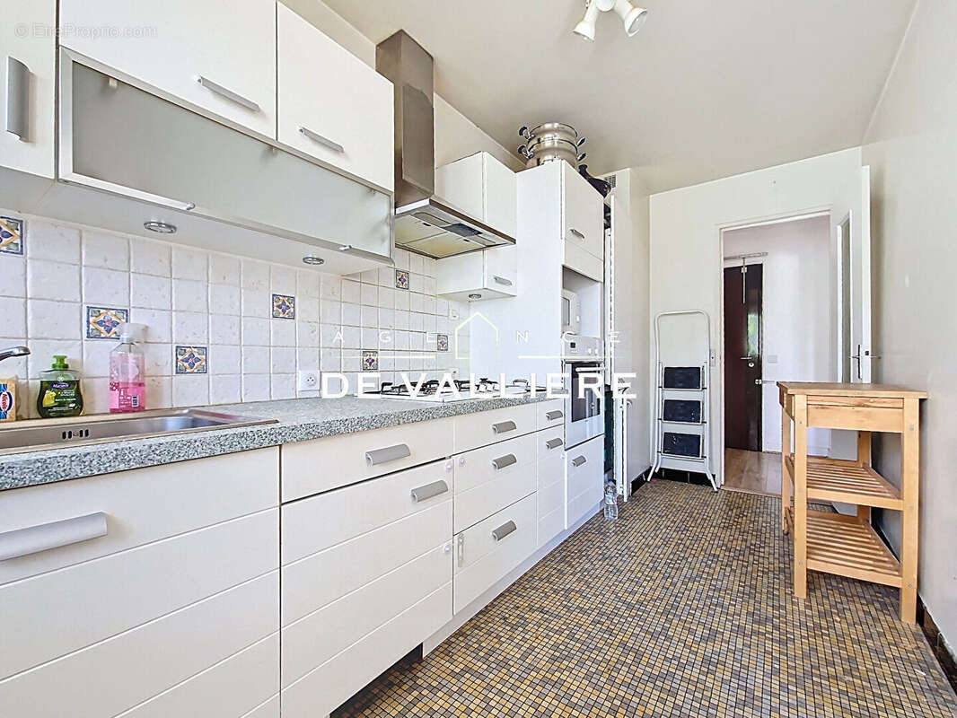 Appartement à NANTERRE