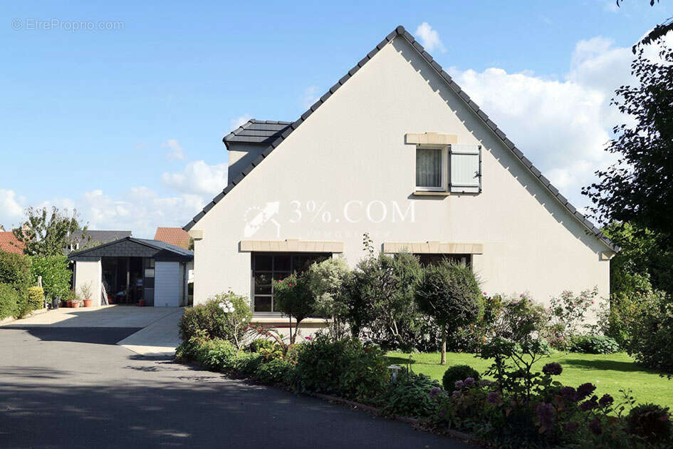 Maison à SAINT-REMY-BOSCROCOURT