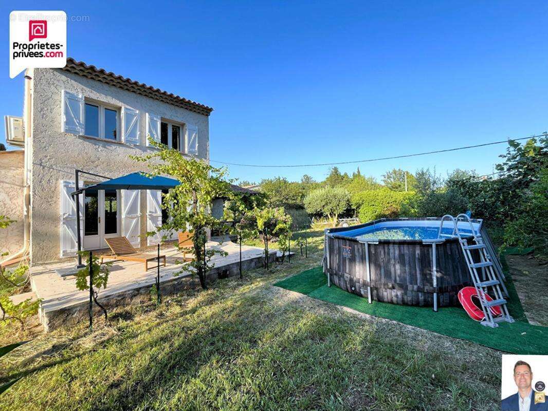 Maison à SAINT-CEZAIRE-SUR-SIAGNE