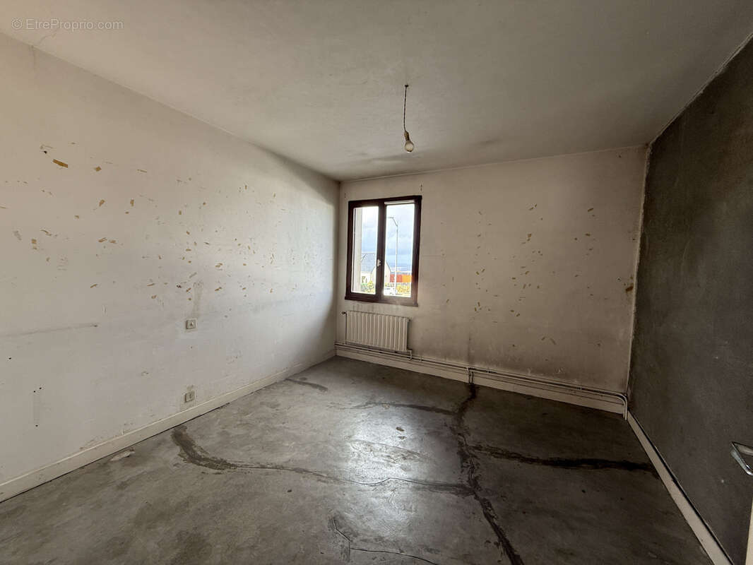 Maison à JUVIGNY-LE-TERTRE