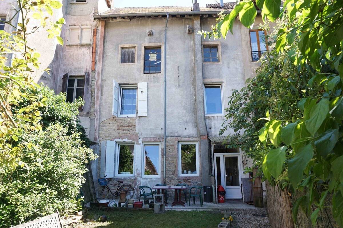 Maison à CUISERY