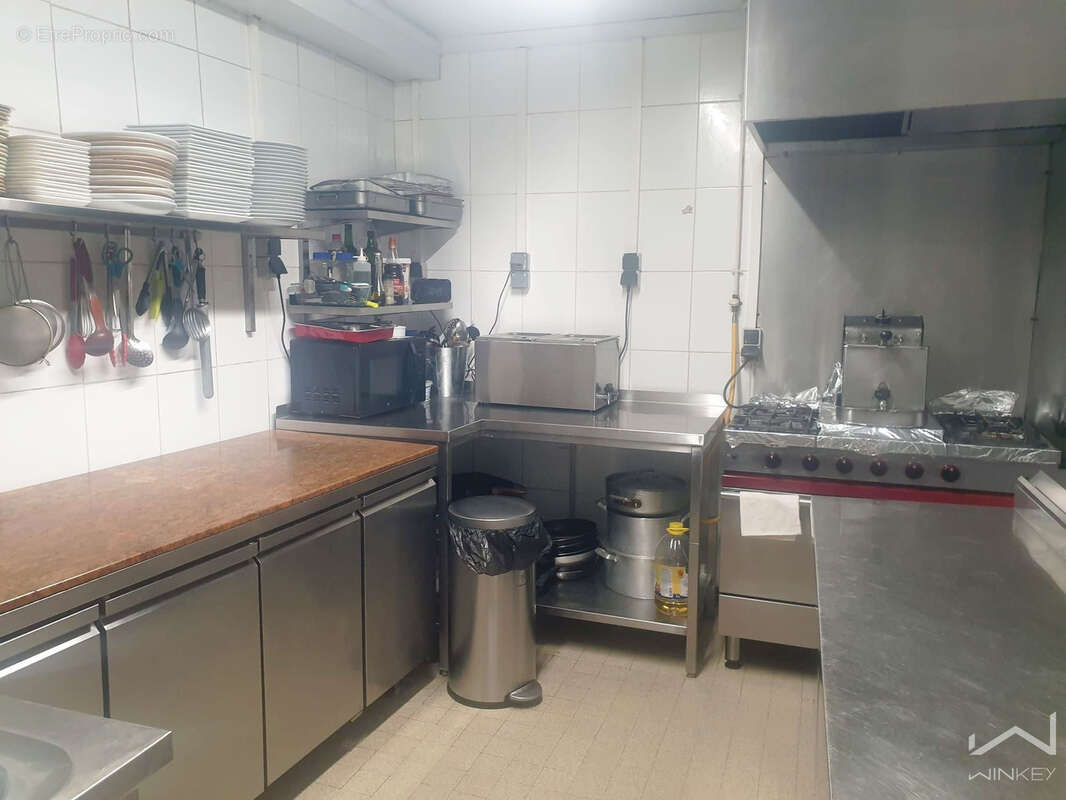 Commerce à MANTES-LA-JOLIE