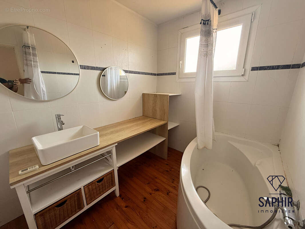 Maison 5 pièces à vendre à Daux - 186 m² sur terrain de 4890 m² - photo 5