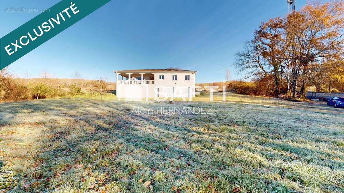 Photo 2 - Maison à LESTELLE-DE-SAINT-MARTORY