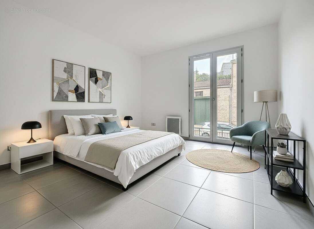 Appartement à FLASSANS-SUR-ISSOLE