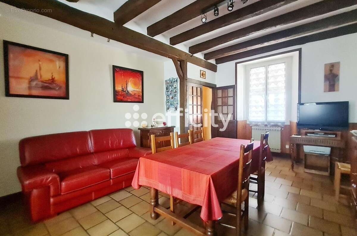 Maison à LA REGRIPPIERE
