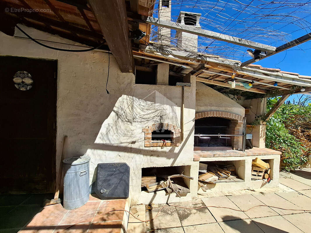 Maison à ROQUEVAIRE