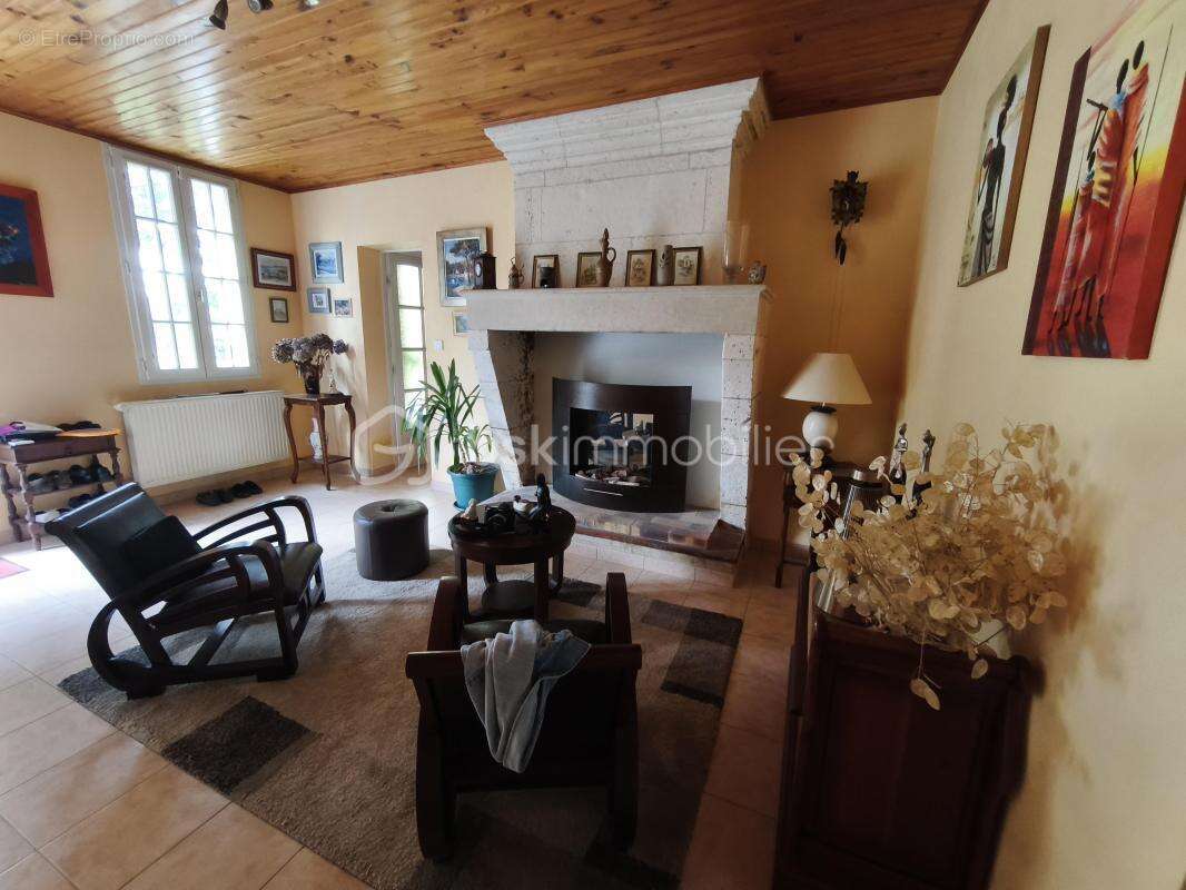 Maison à SAINT-ANTOINE-SUR-L&#039;ISLE