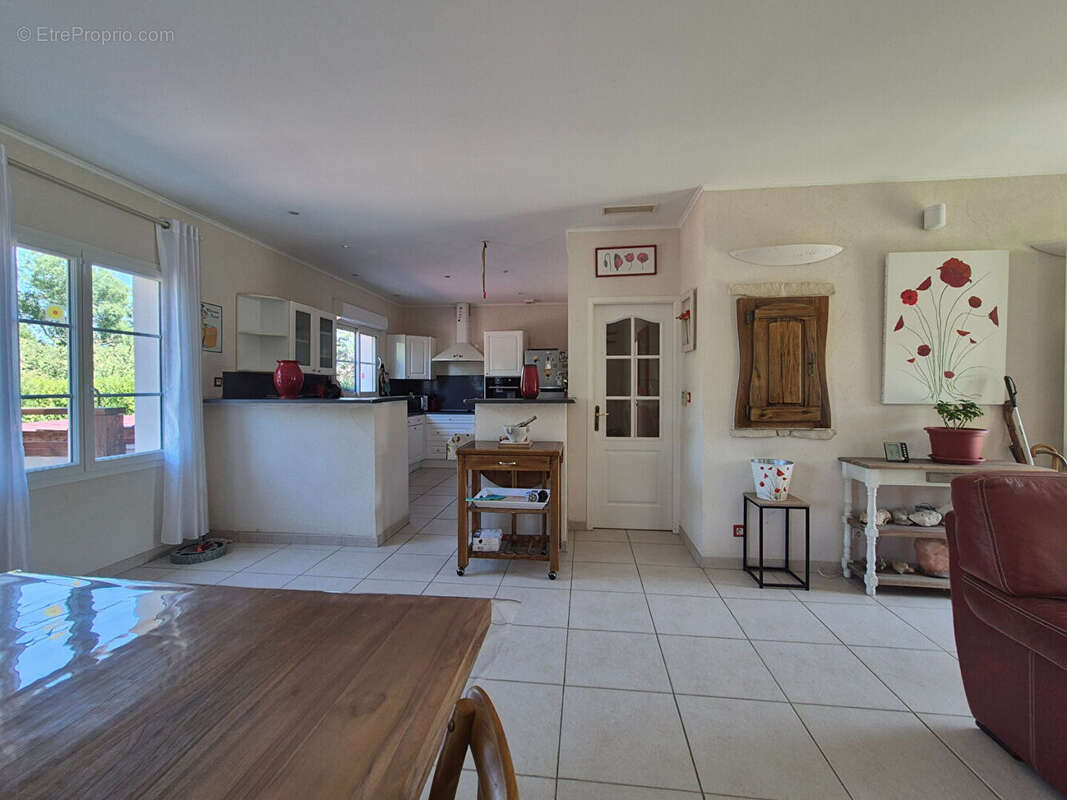 Maison 104m² à saint-georges-du-bois - photo 4