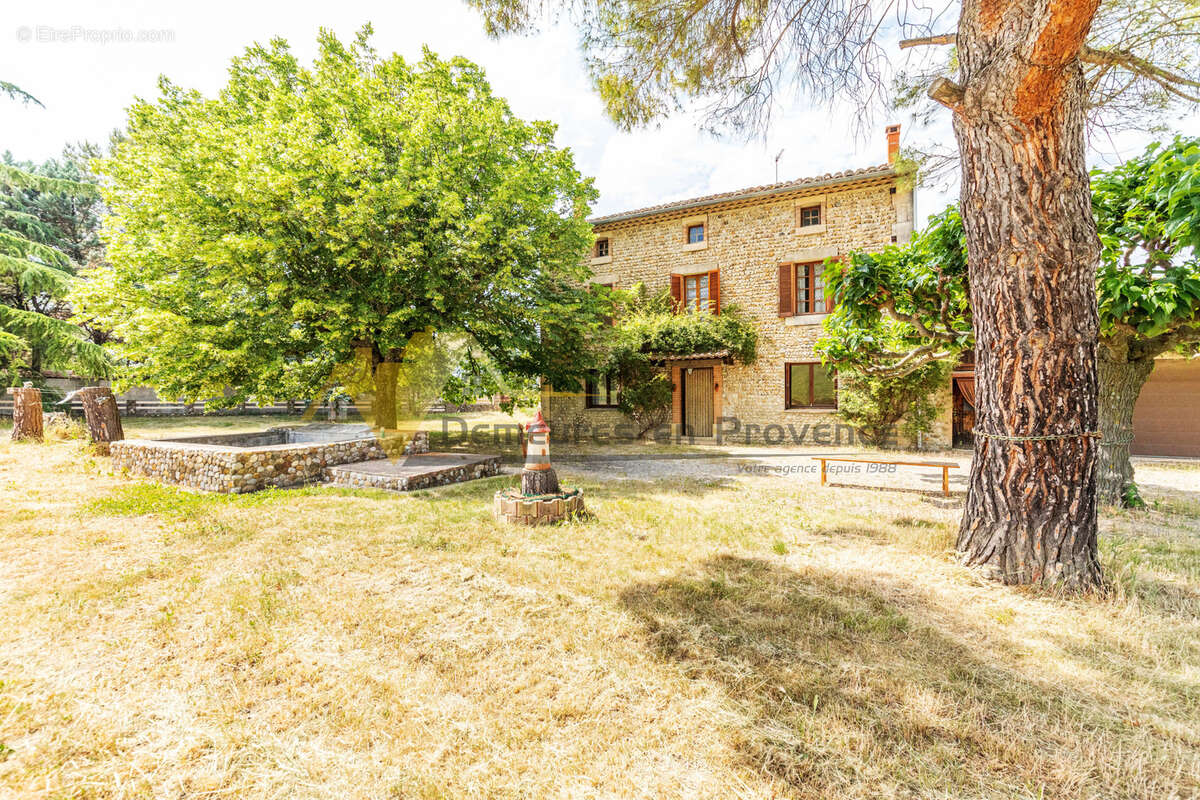 Maison à BUISSON