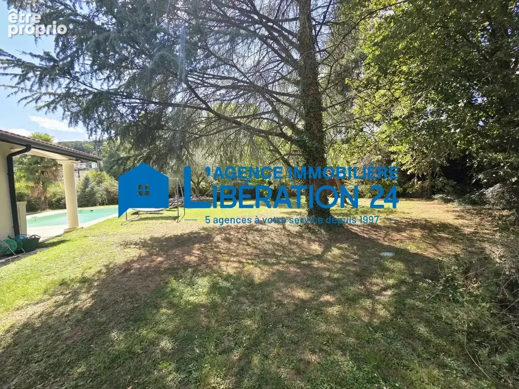 MAISON de 213m² de plain pied piscine sur 2600m² - photo 8