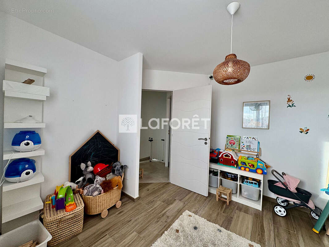 Maison à PEZILLA-LA-RIVIERE