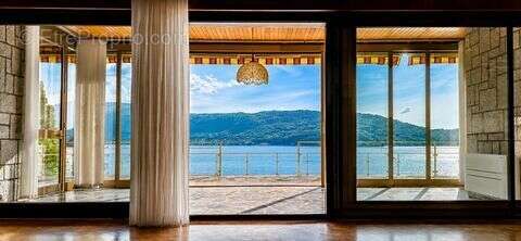 Maison 375 m² à Veyrier-Du-Lac  - photo 2
