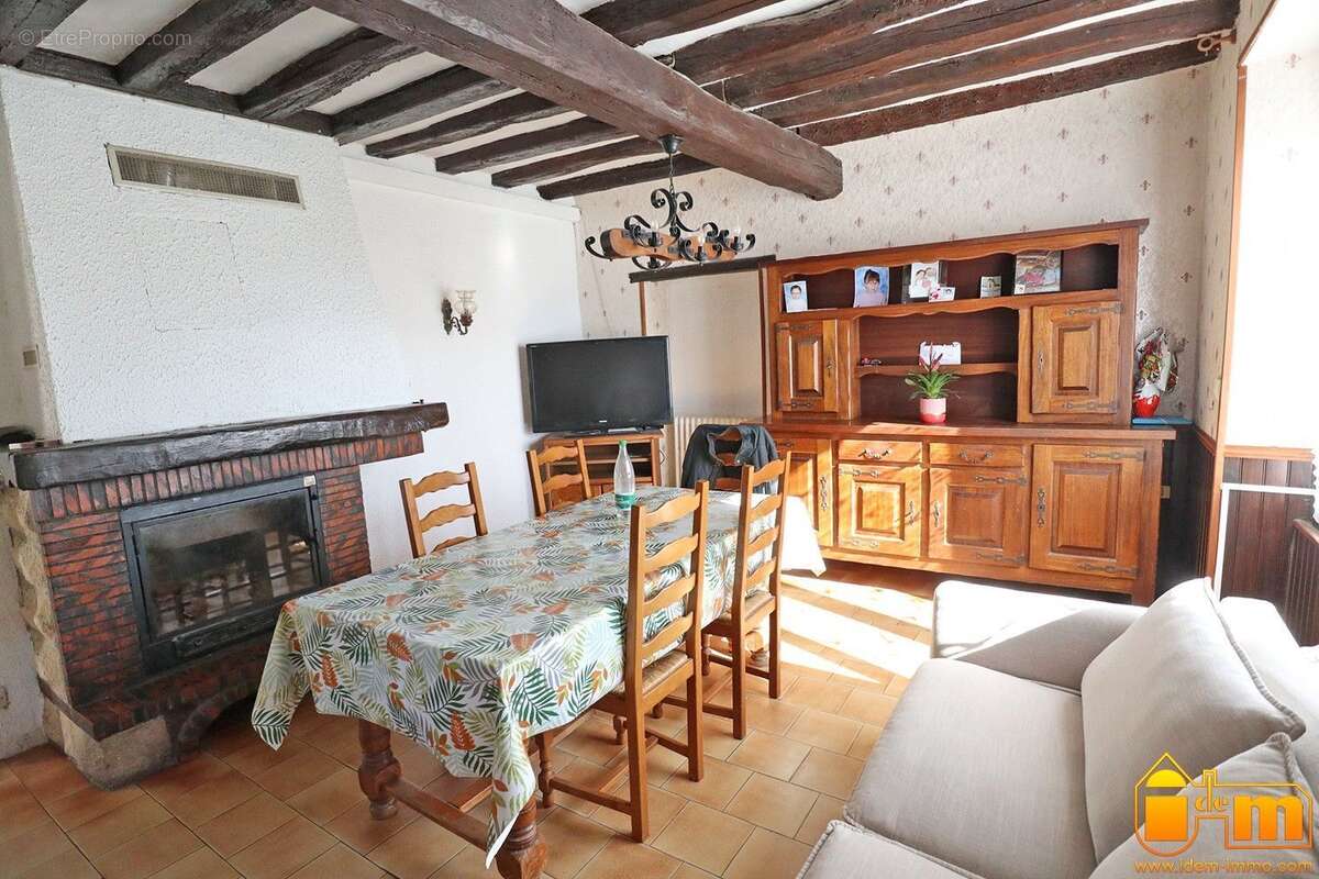 Maison à ETAMPES