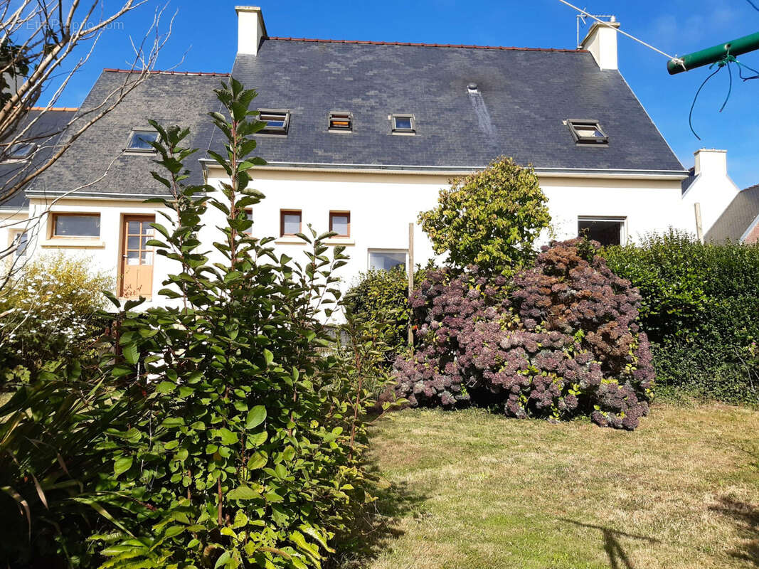 Maison Néo-bretonne dans quartier calme - photo 4