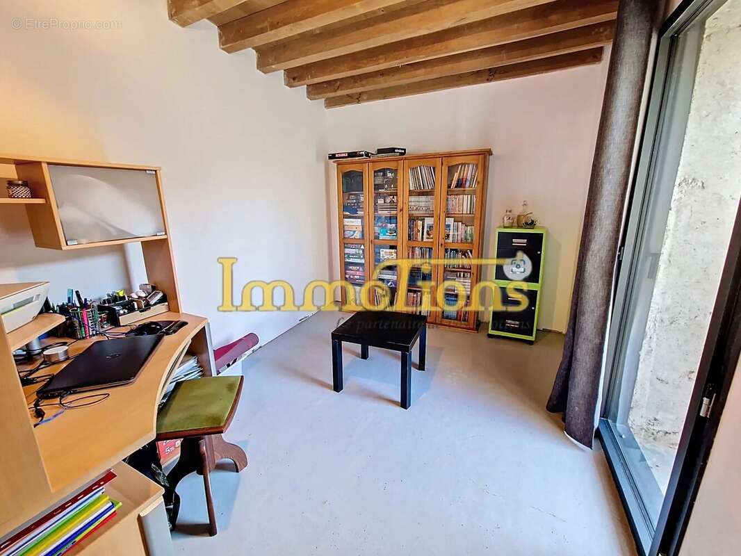 Maison à SAINT-HILAIRE-DU-ROSIER