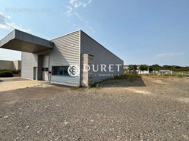 Commerce 480 m² à Le Girouard  - photo 5
