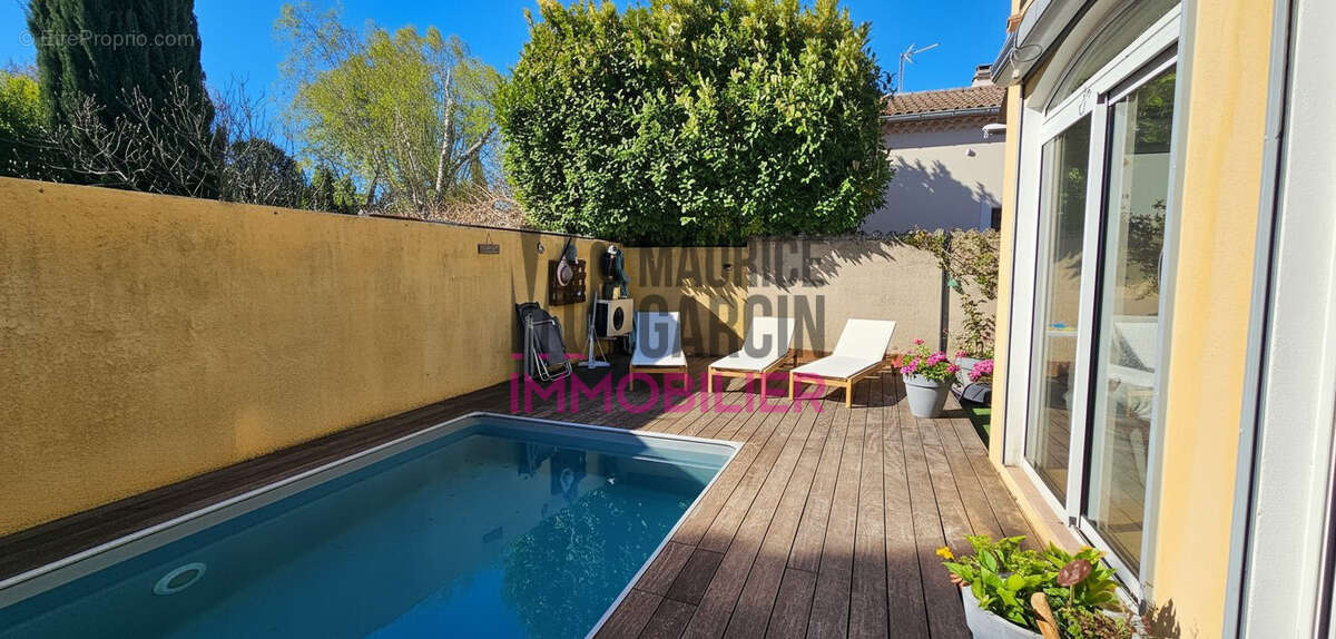 Appartement à L'ISLE-SUR-LA-SORGUE