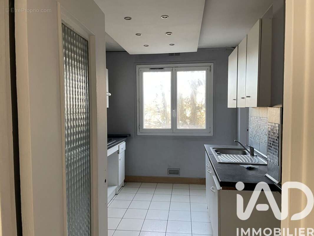 Photo 4 - Appartement à EPINAY-SUR-SEINE