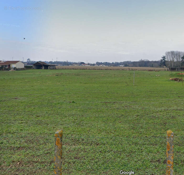 Terrain à SAINT-MAGNE