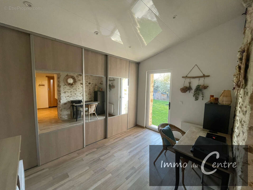 Maison à MONTMIRAIL