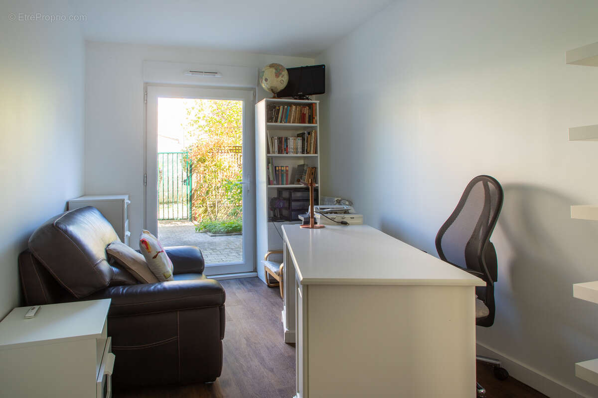 Appartement à SARTROUVILLE