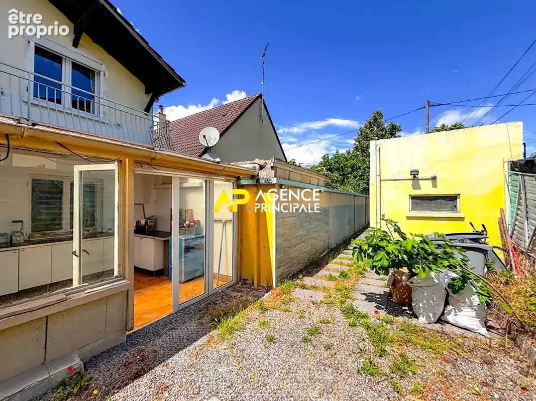 Sartrouville - Maison 6 pièces 100 m2 avec garage et dépendance - photo 8