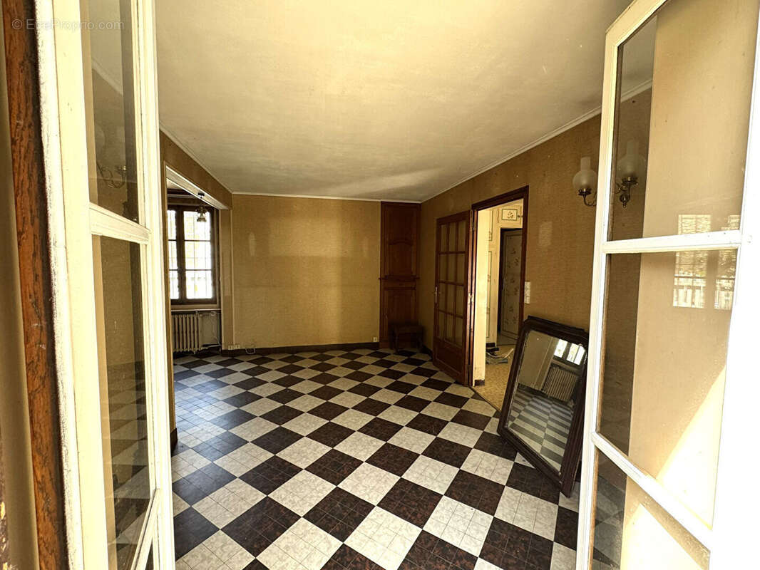 Maison à PLAISIR