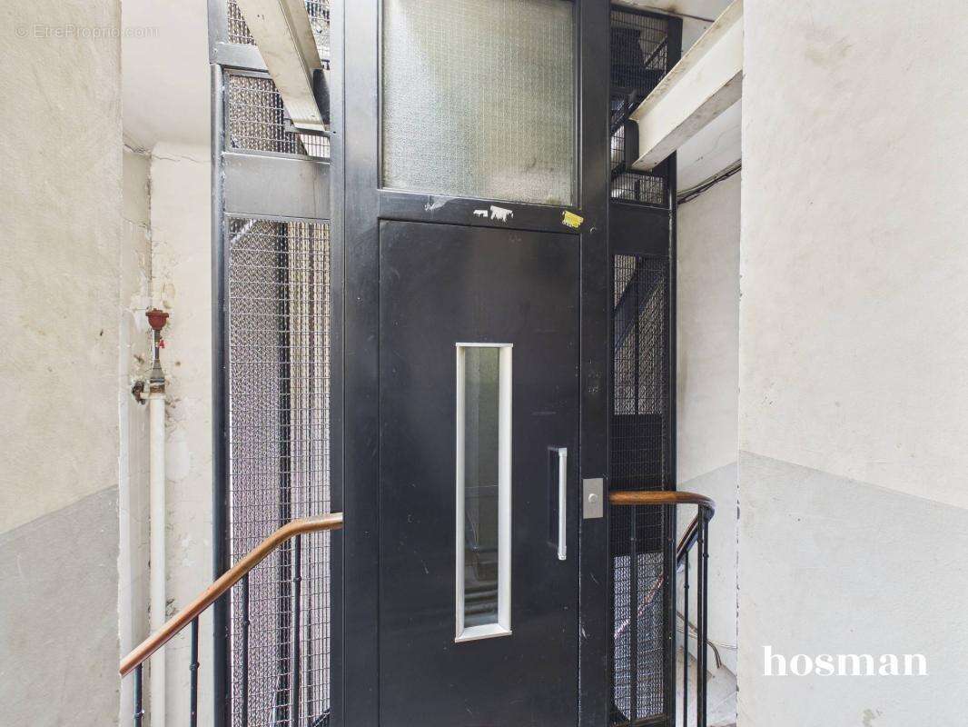 Chambre de service, 1 pièce, 8 m² Carrez - Dernier étage - Avenue D'Iéna, Paris - photo 15