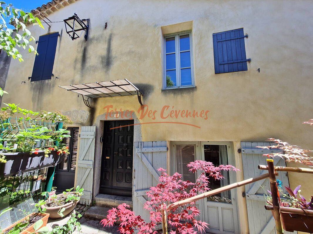 Maison à DURFORT-ET-SAINT-MARTIN-DE-SOSSENAC