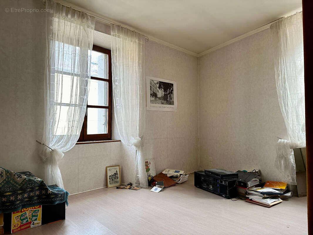 Appartement à SAINT-GENIEZ-D&#039;OLT