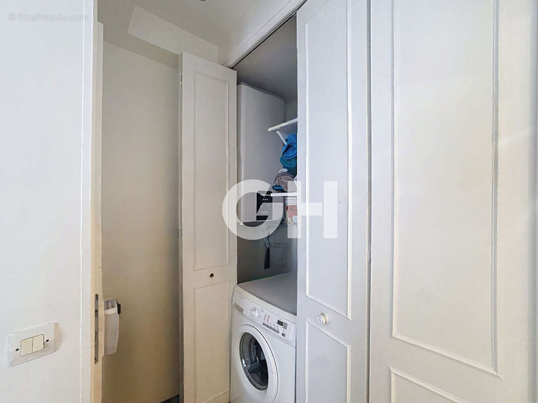 Appartement à PARIS-20E