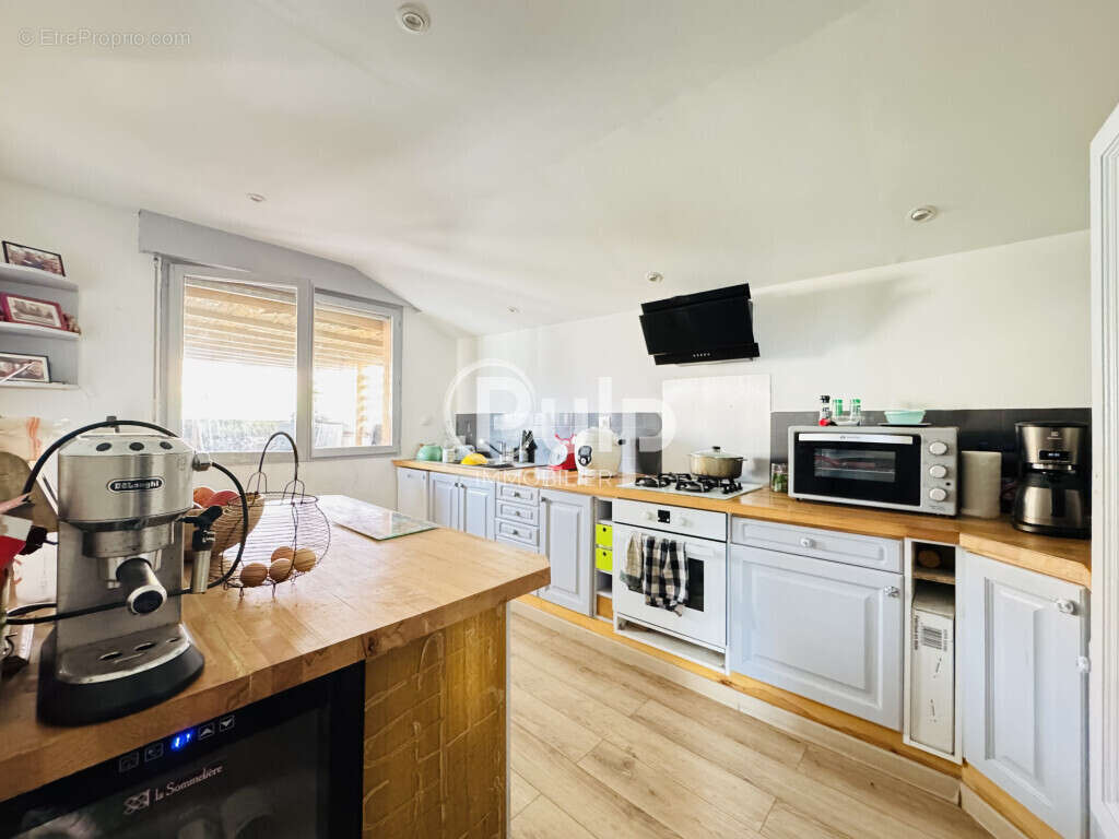 Appartement à FAMPOUX