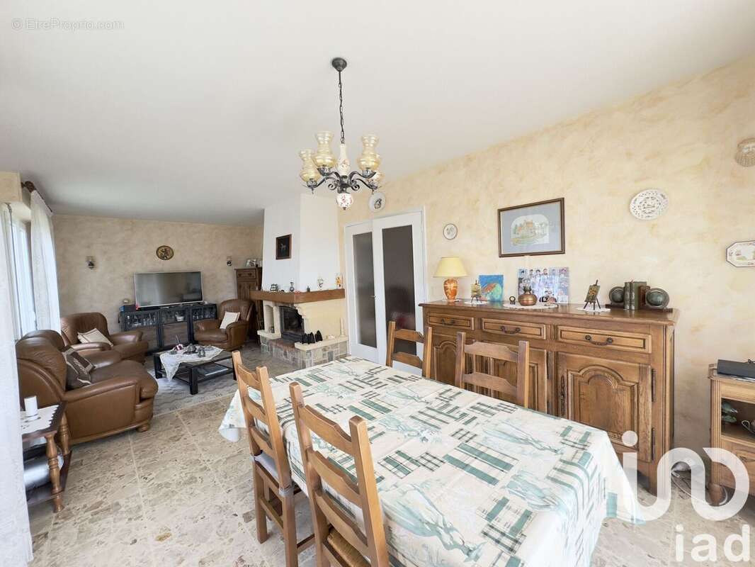 Photo 5 - Maison à VAUX-LE-PENIL
