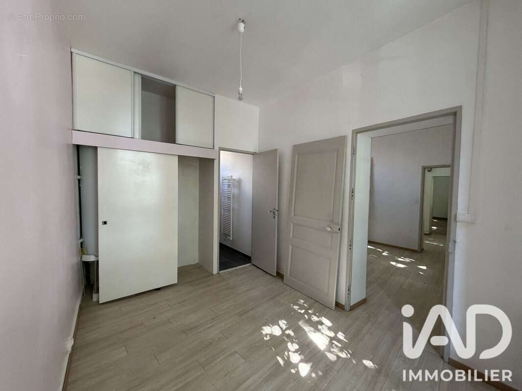 Appartement 78 m² à Bedarrides  - photo 8