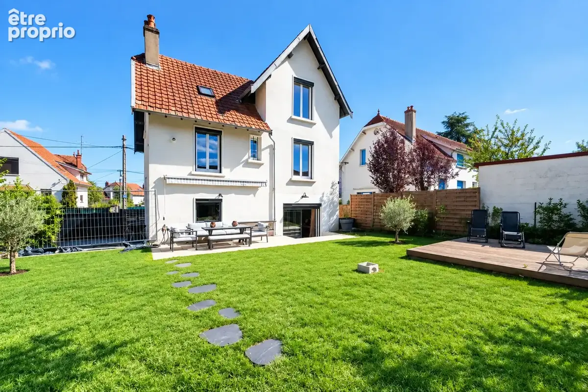 Très belle maison de ville avec grand jardin - photo 11