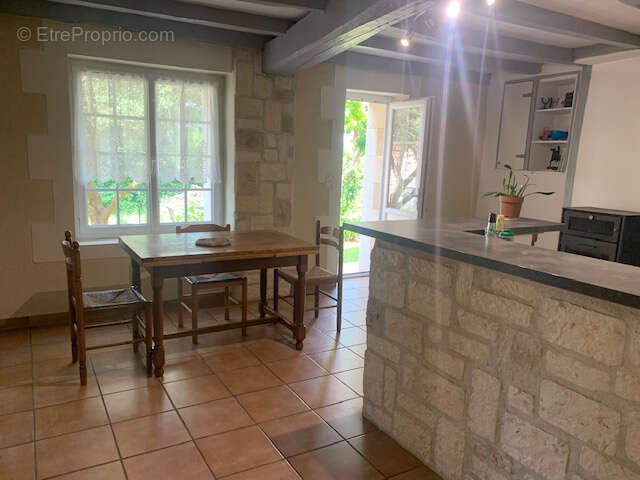 Maison à SAINT-DIZANT-DU-GUA