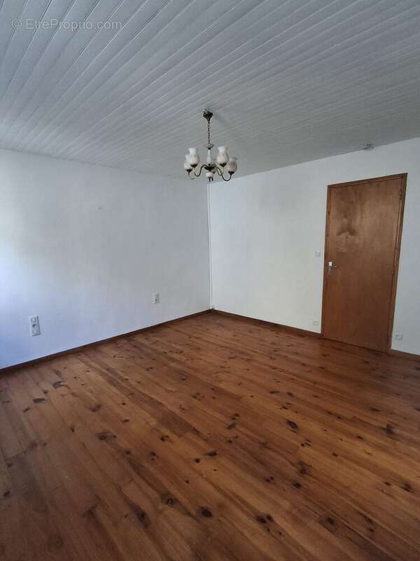 Maison à ROQUECOURBE