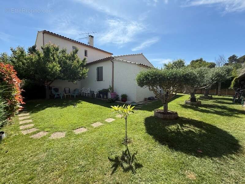Maison à vendre 6 pièces 130 m2, dépendance, piscine, jardin  LAURIS (84) - photo 20
