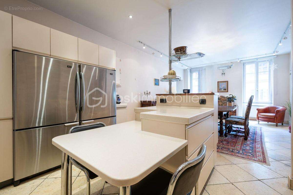 ANNECY – Appartement 211m² Adresse Signature  Rue du Pâquier - photo 15