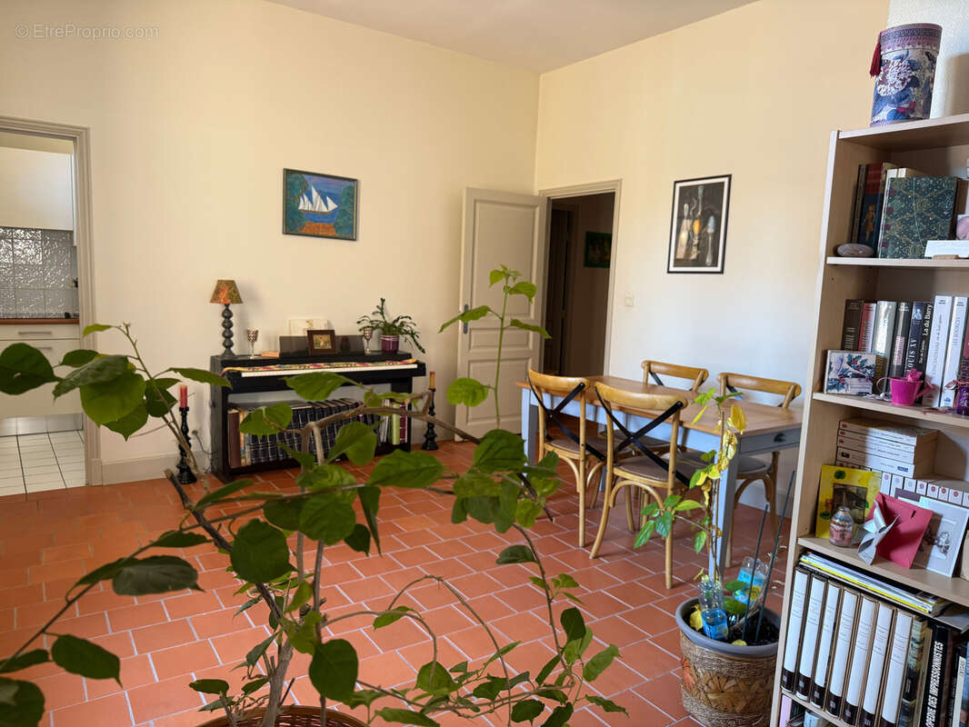 Appartement traversant au cœur de la Bastide Saint-Louis - photo 3