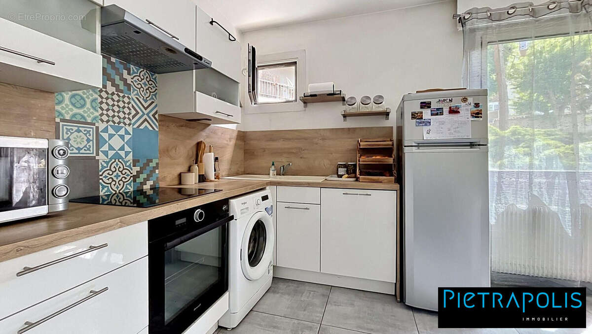 Appartement à TASSIN-LA-DEMI-LUNE