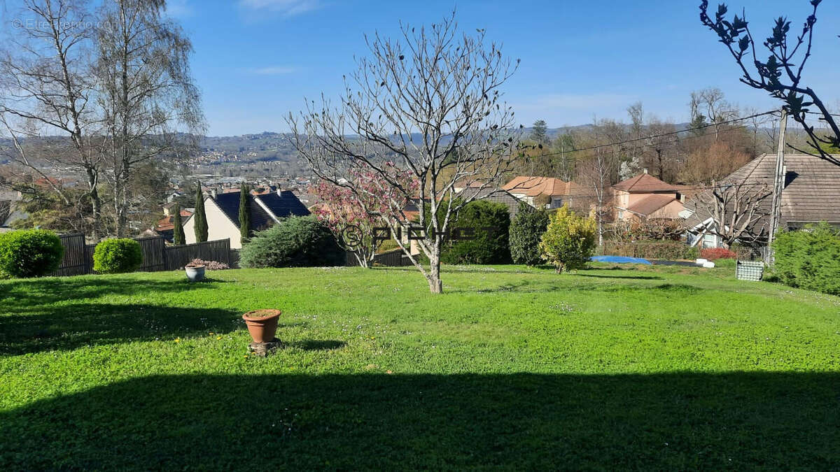 Maison à COSNAC