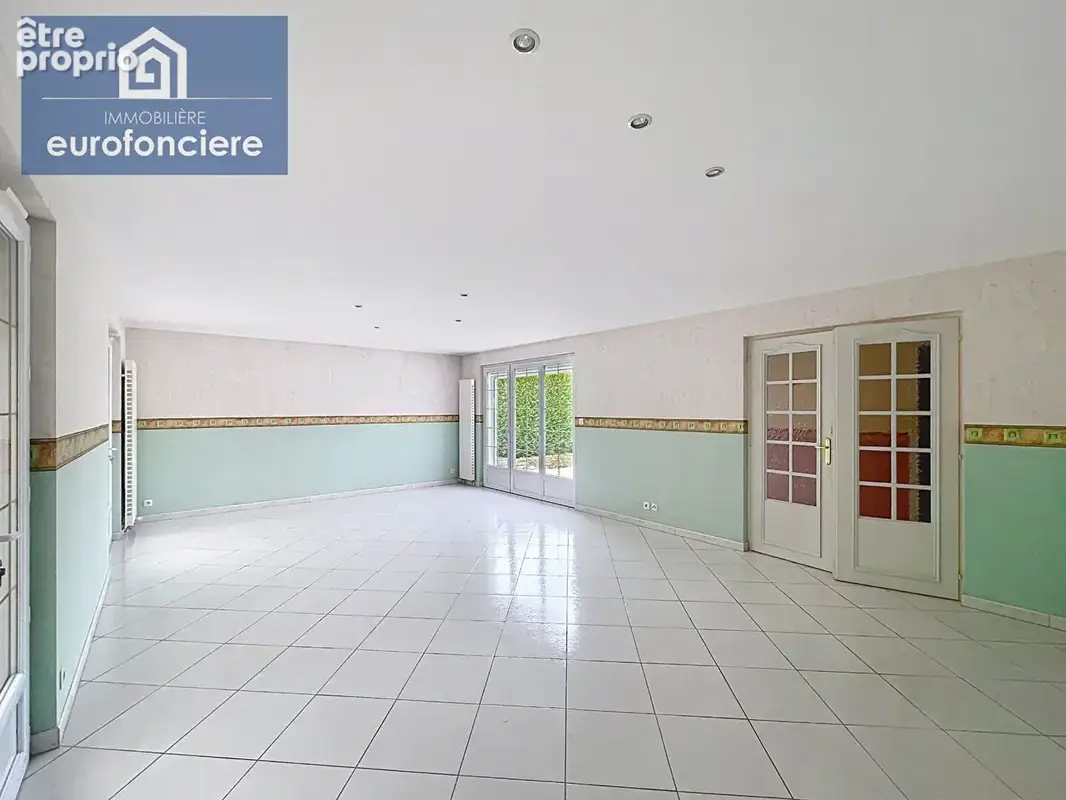 À vendre belle maison avec véranda et jardin arboré à pont-sainte-marie - photo 4