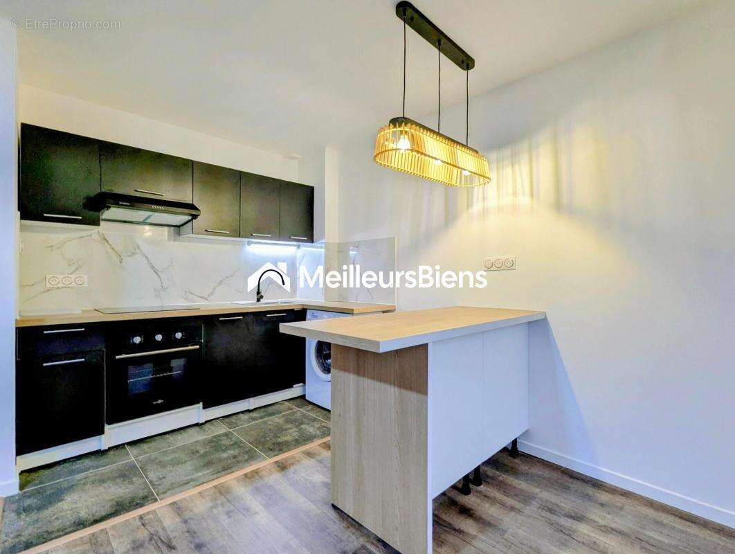 Appartement à LES MUREAUX