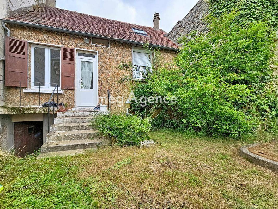 Maison à BOUAFLE