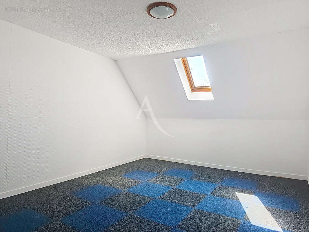 Maison Crosville La Vieille 5 pièces - photo 8